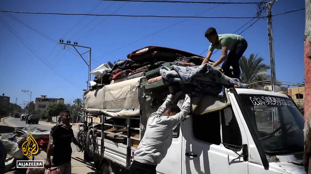  Israeli evacuation order_ Thousands flee Rafah despite nowhere to go.